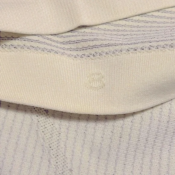 Lululemon swiftly tech short sleeve stretchy T-shirt, neon yellow, size 8 - Picture 4 of 13